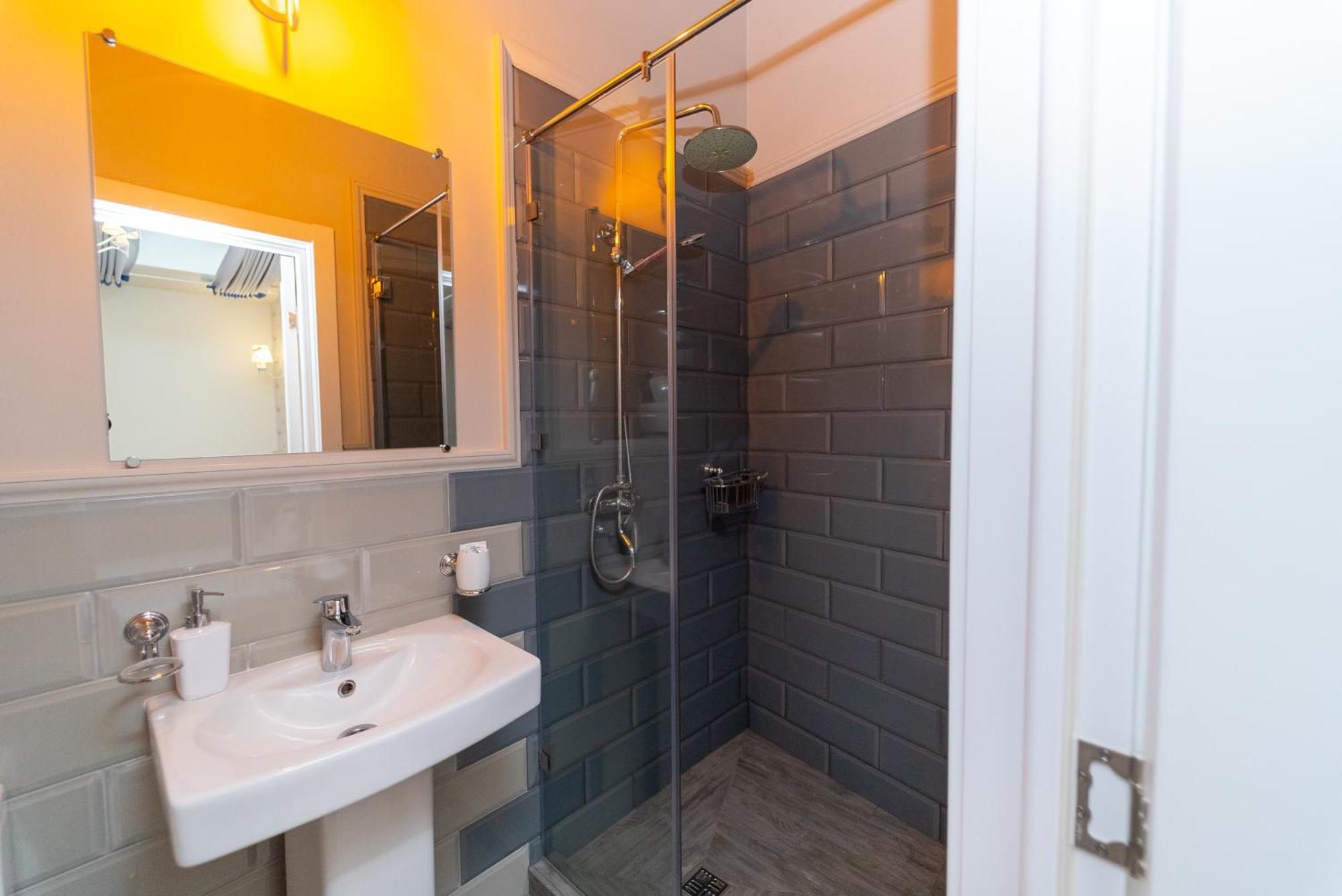 Maner Hotel Oldenburg Bagian luar foto